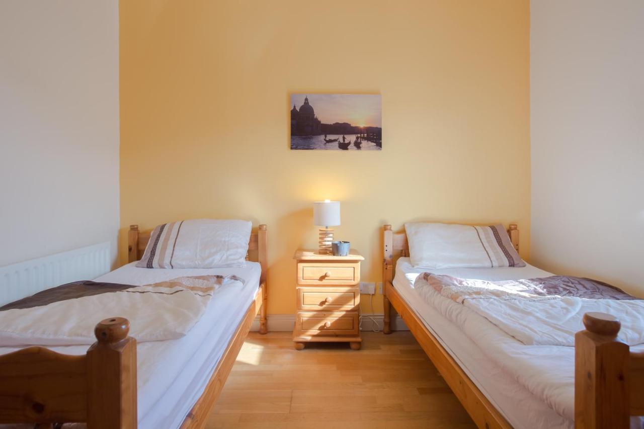 Mount Brandon Hostel Cloghane Екстер'єр фото